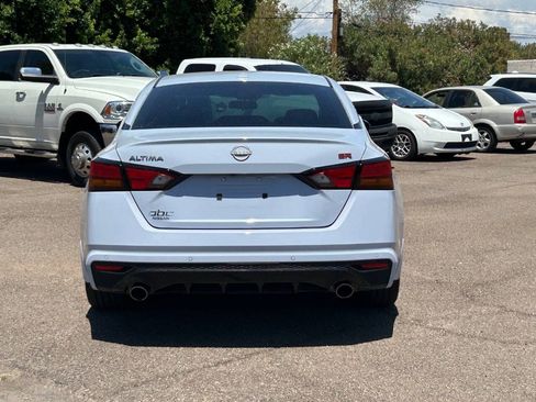 Used 2024 Nissan Altima 2.5 SR FWD image 4