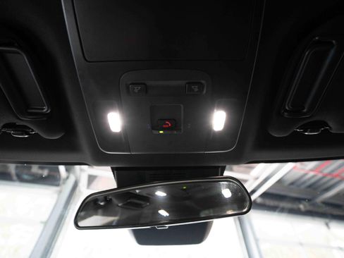 Used 2025 Toyota Camry SE FWD image 17