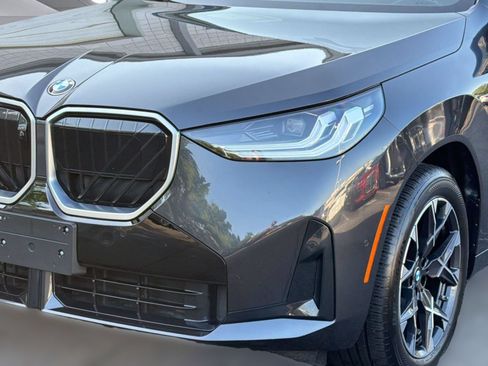 Certified 2025 BMW X3 xDrive30i AWD/4WD image 11