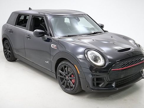 Used 2022 MINI Cooper Clubman John Cooper Works image 4