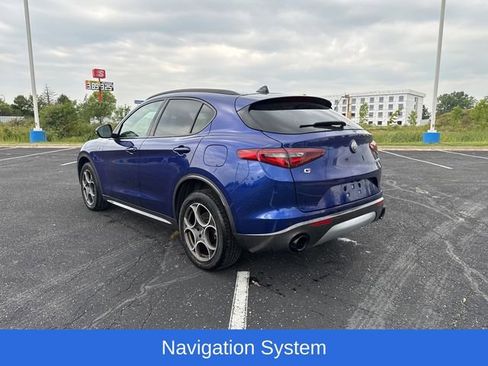 Used 2022 Alfa Romeo Stelvio Ti image 3
