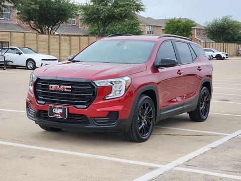 Used 2023 GMC Terrain SLE w/ Driver Convenience Package FWD image 11