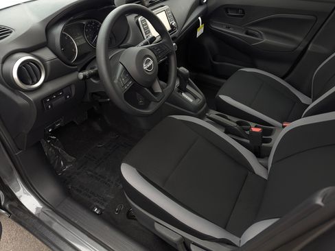 New 2025 Nissan Versa S image 9