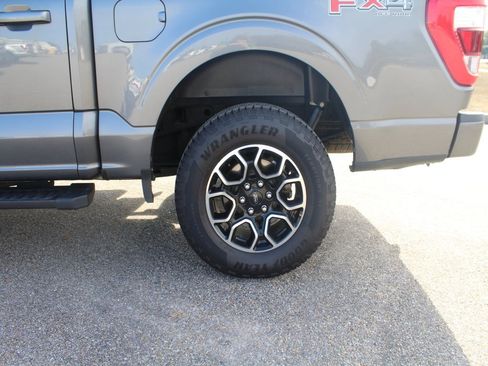 Used 2021 Ford F150 Lariat image 18