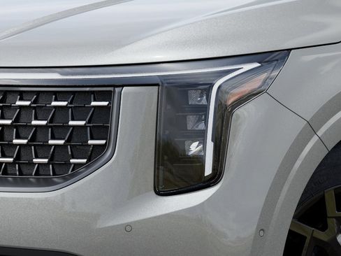 New 2027 Kia Carnival SX FWD image 10