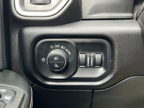 New 2025 RAM 2500 Laramie AWD/4WD image 21