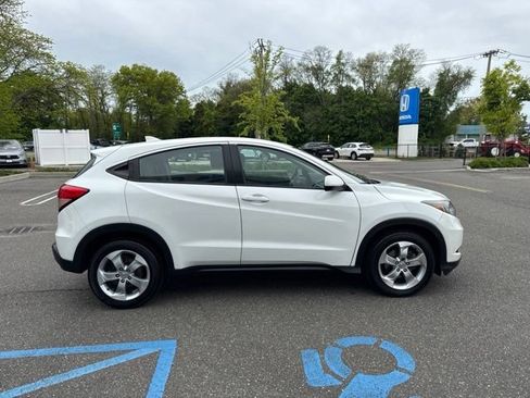 Used 2016 Honda HR-V LX image 9