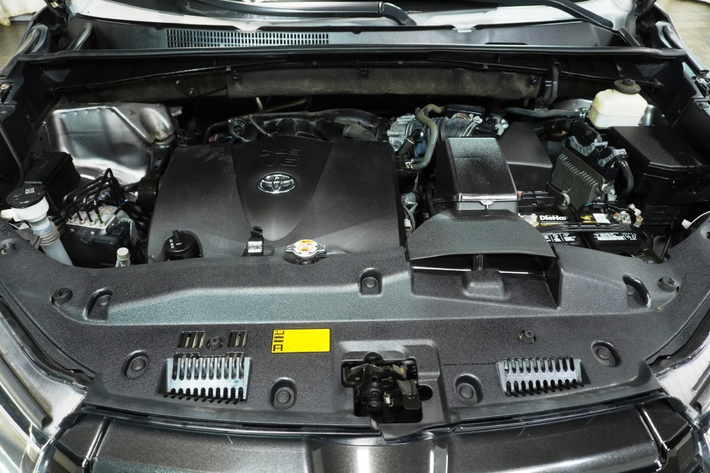 Used 2018 Toyota Highlander SE AWD/4WD image 11
