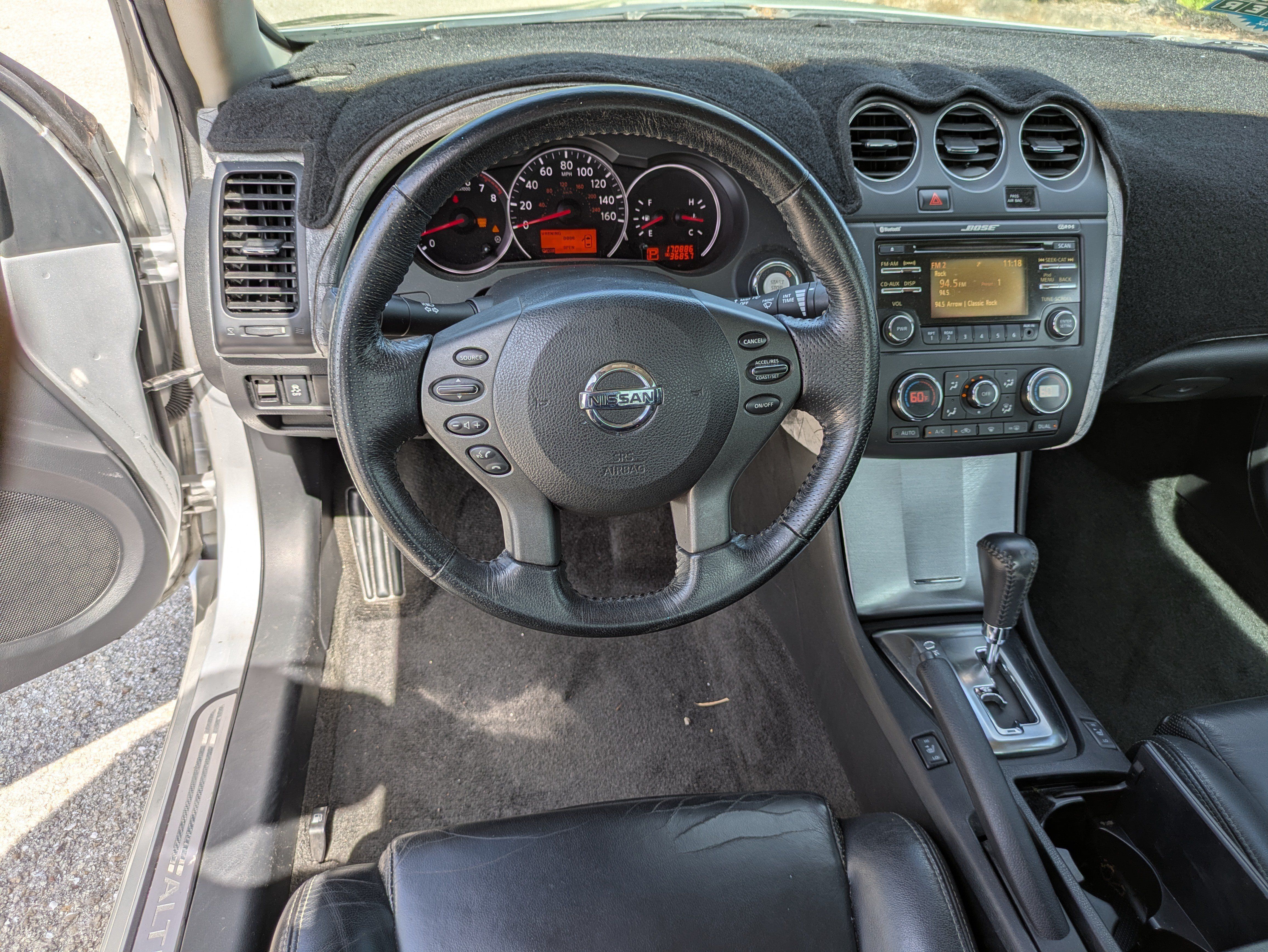 Used 2012 Nissan Altima 3.5 SR w/ 3.5SR Premium Pkg FWD image 16
