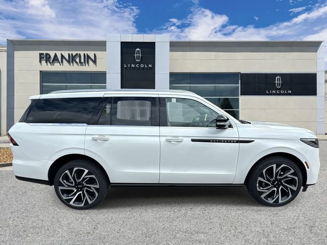 New 2027 Lincoln Navigator Black Label AWD/4WD image 8