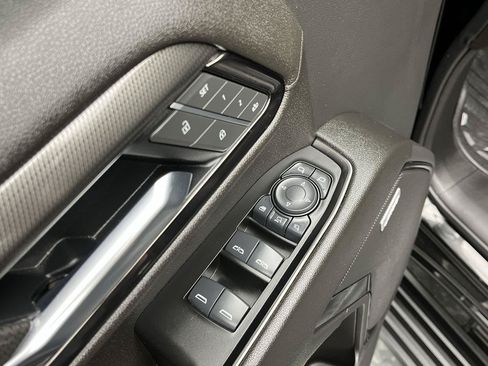 Certified 2025 GMC Sierra 2500 AT4 w/ AT4 Premium Plus Package AWD/4WD image 11