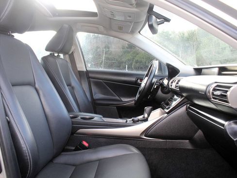 Used 2014 Lexus IS 250 image 21