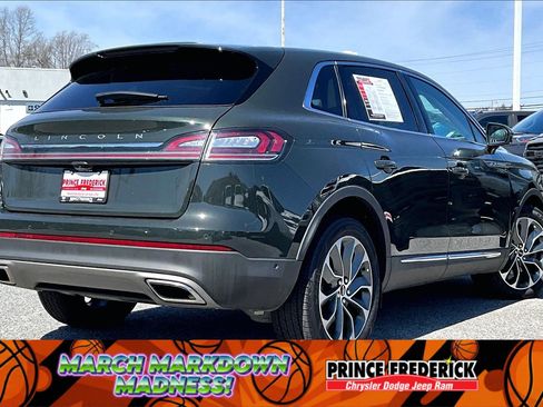 Used 2022 Lincoln Nautilus Reserve w/ Equipment Group 201A image 10