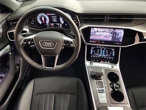 Used 2025 Audi A6 Premium Plus image 26