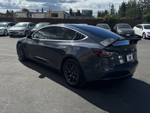 Used 2019 Tesla Model 3 RWD image 5