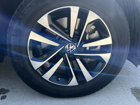 Used 2024 Volkswagen Tiguan S FWD image 11