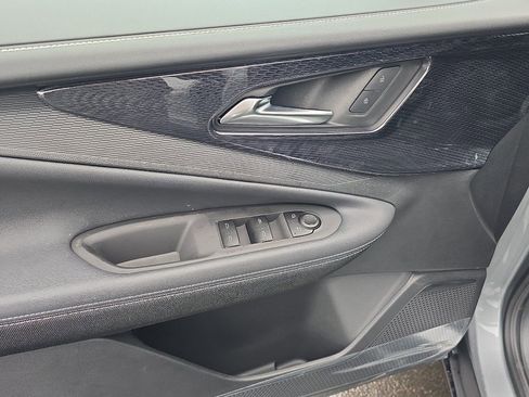 New 2026 Chevrolet Blazer EV LT image 12