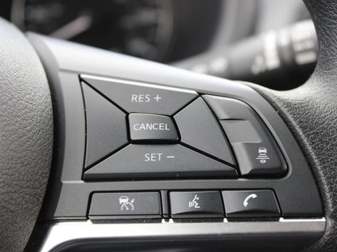 Certified 2024 Nissan Kicks SV image 23