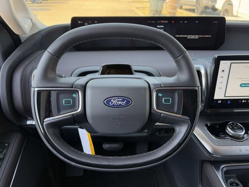 New 2025 Ford Expedition Platinum w/ Platinum Ultimate Package image 43