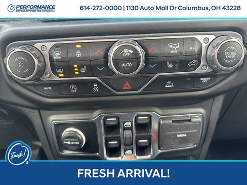 Used 2023 Jeep Wrangler Sahara w/ Cold Weather Group image 20