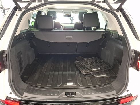 Certified 2025 Land Rover Discovery Sport S AWD/4WD image 27