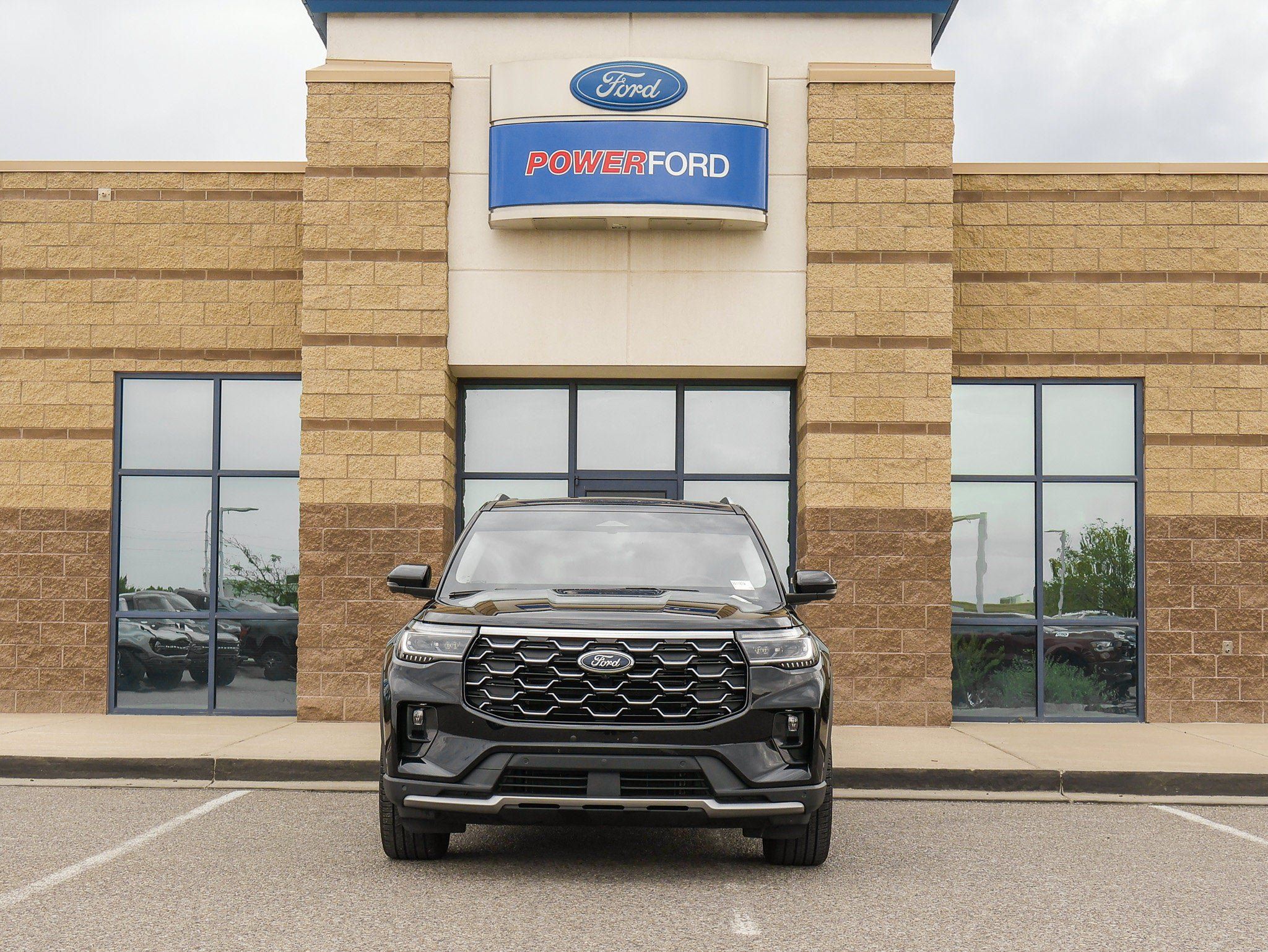 Certified 2025 Ford Explorer Platinum w/ Ultimate Package AWD/4WD image 3