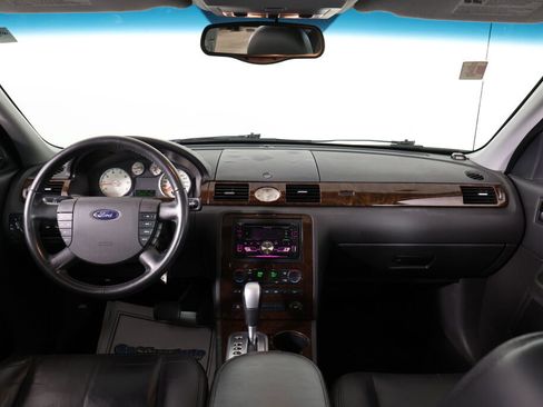Used 2005 Ford Five Hundred Limited image 27