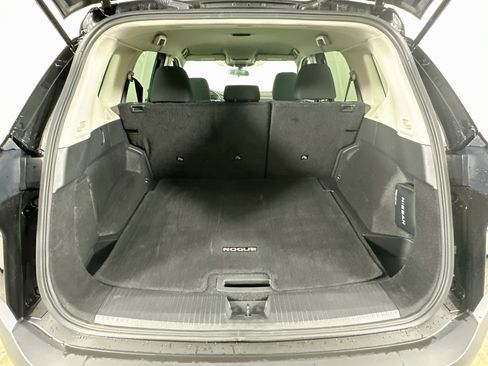 Used 2023 Nissan Rogue S AWD/4WD image 27