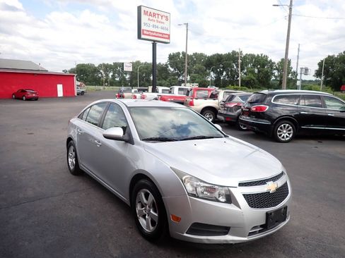 Used 2013 Chevrolet Cruze LT FWD image 1