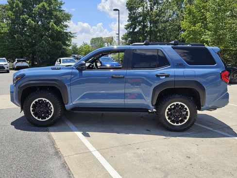 Used 2025 Toyota 4Runner TRD Off-Road AWD/4WD image 8
