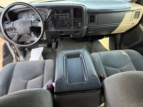 Used 2003 Chevrolet Silverado 2500 LS RWD image 10