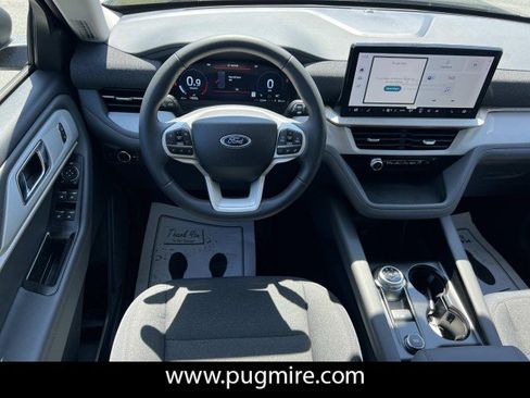 New 2026 Ford Explorer Active image 16