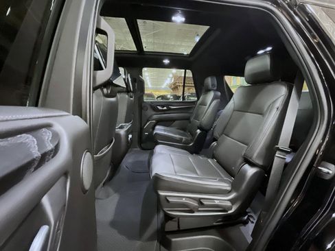 Used 2021 GMC Yukon Denali w/ Denali Ultimate Package image 19