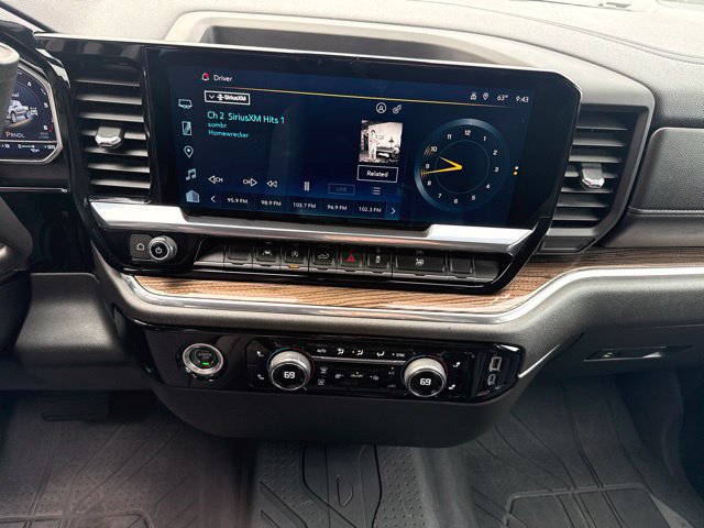Certified 2023 Chevrolet Silverado 1500 RST w/ Rally Edition AWD/4WD image 23