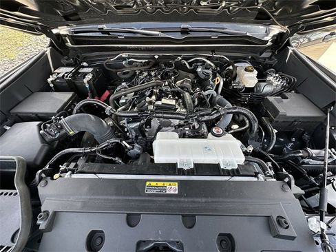 Certified 2024 Toyota Tacoma SR5 image 31