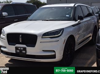 Used 2023 Lincoln Aviator Reserve w/ Equipment Group 201A AWD/4WD video 1