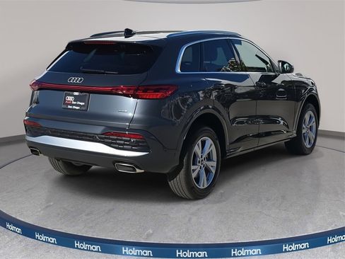 New 2025 Audi Q5 Premium image 3