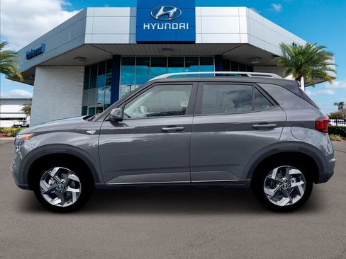 New 2026 Hyundai Venue SEL FWD image 3