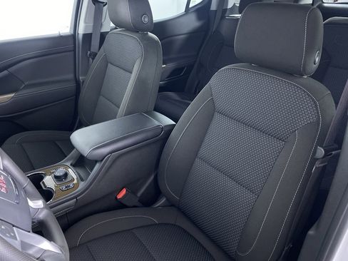 Used 2023 GMC Acadia SLE w/ Driver Convenience Package image 10