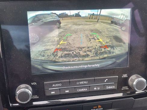 Used 2023 Nissan Frontier SV w/ Technology Package AWD/4WD image 16