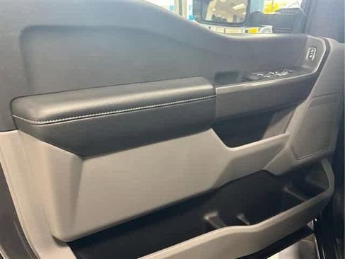 Used 2025 Ford F250 XLT image 12