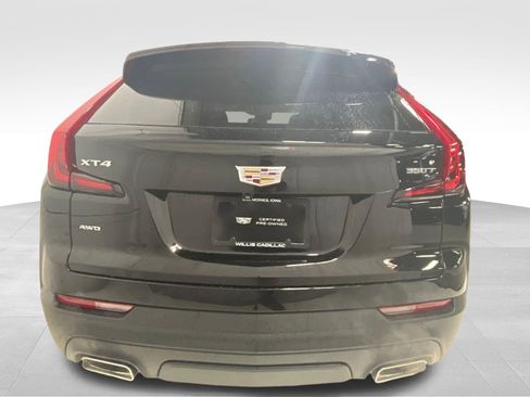 Used 2023 Cadillac XT4 Luxury w/ Cold Weather Package AWD/4WD image 5