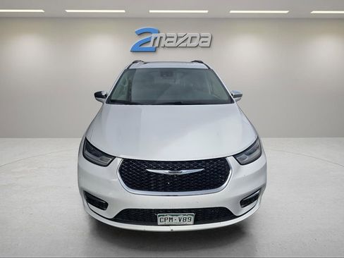 Used 2022 Chrysler Pacifica Limited image 17