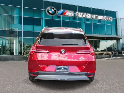 Used 2025 BMW X3 xDrive30i AWD/4WD image 5