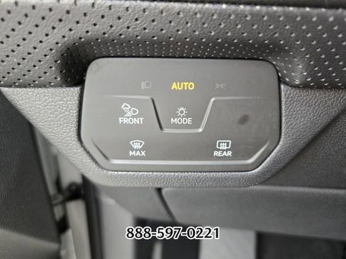 Certified 2024 Volkswagen Atlas SE AWD/4WD image 30