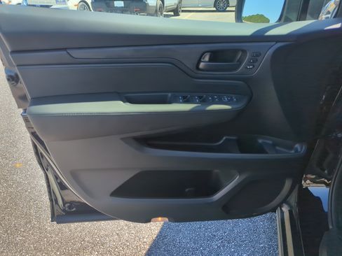Used 2026 Honda Odyssey EX-L image 16