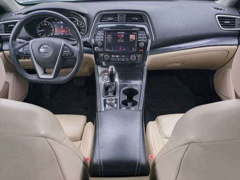 Used 2019 Nissan Maxima Platinum image 14