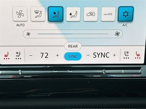 New 2025 Volkswagen Atlas SE image 19