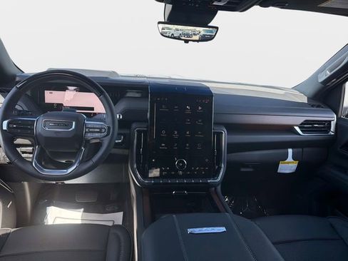 New 2026 GMC Yukon Denali w/ Denali Reserve Package image 15
