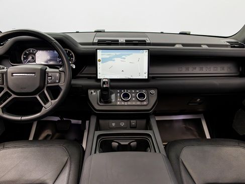 Used 2023 Land Rover Defender 130 X-Dynamic SE image 43